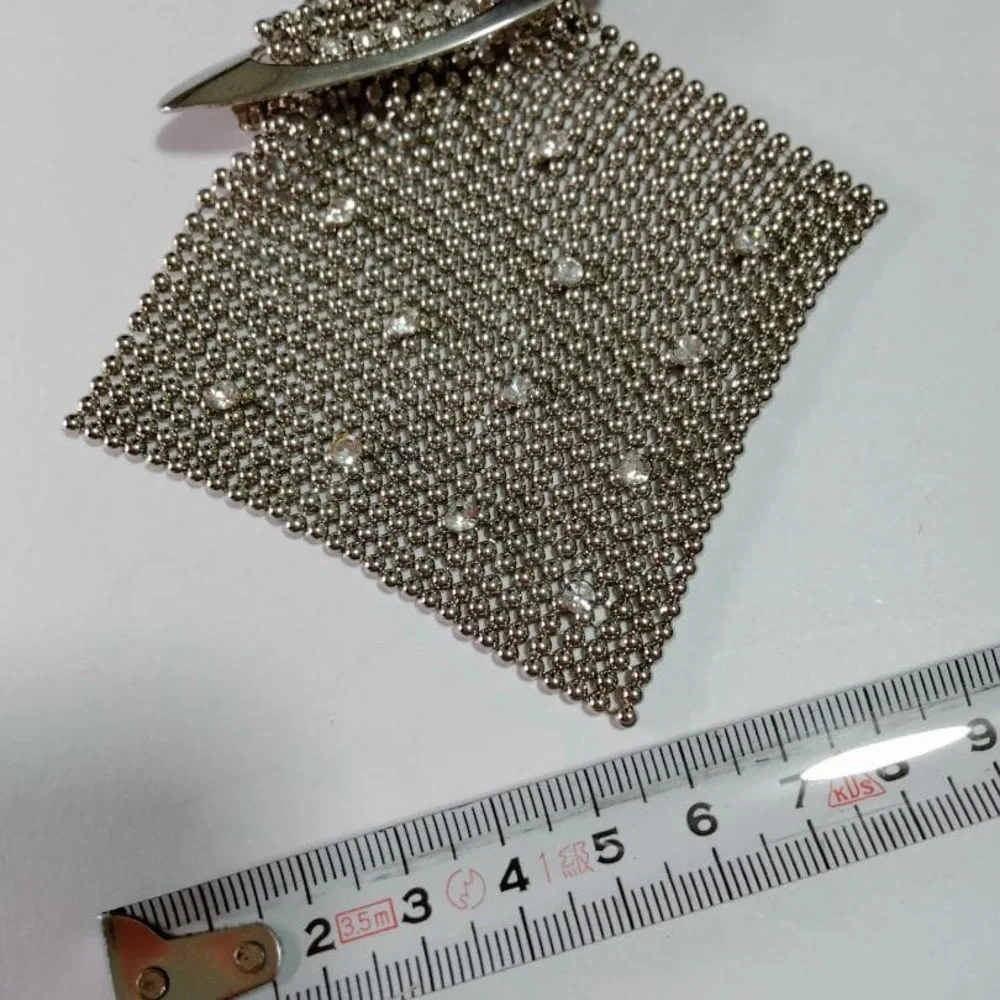 Silver Mesh Rhinestone Brooch - Picture 5 of 12